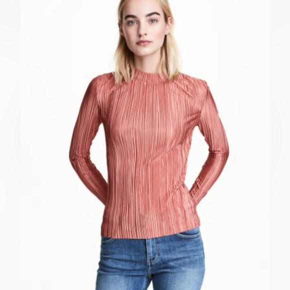 H&M iridescent Long Sleeved Top - Picture 6 of 6